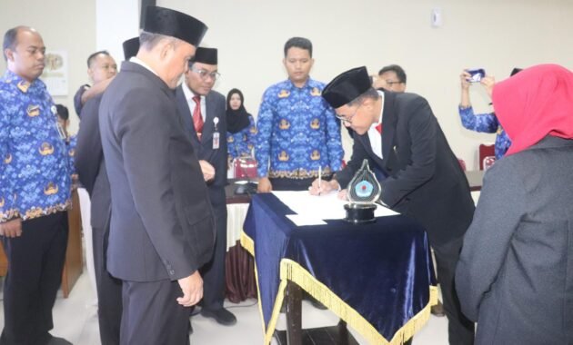 Pilkada Brebes 2024; Pemkab Brebes Hibahkan Rp66 Miliar Untuk KPU dan Bawaslu
