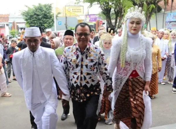 Hari Jadi Kabupaten Brebes meriah dengan adanya program nikah gratis