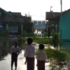 Genangan Air Kepung Dua SDN Limbangan Kulon, Murid Belajar dari Rumah