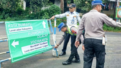 Diprotes Warga, Truk Akhirnya Dilarang Masuk Bumiayu