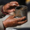 Marak Pengemis hingga Manusia Silver di Tiap Simpang Brebes, Gadis Kecil Ikut Meminta-minta