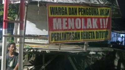 Warga Debong Tengah Tegal Tolak Penutupan Perlintasan Rel KA Jalan Banyumas