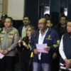 Bongkar 321 WNA Pengelola Judol: Polisi Kejar Sponsor Misterius!
