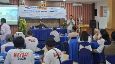 Buruh Brebes Dibekali Pelatihan Paralegal: Lindungi Hak dan Kewajiban Pekerja