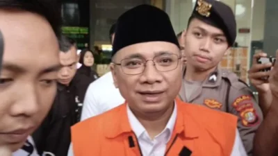 Gus Yaqut Titip Salam untuk Gus Ipul Usai Perpanjangan Tahanan