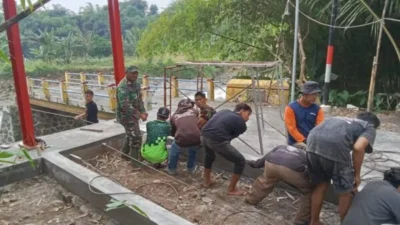 Jembatan Garuda: Sinergi TNI-Warga Pemalang, Akses Vital Dua Kecamatan Segera Tersambung!