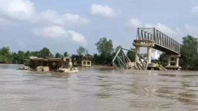 Jembatan Lalan Tutup: Akses Vital Warga Terputus Demi Revitalisasi Kilat!