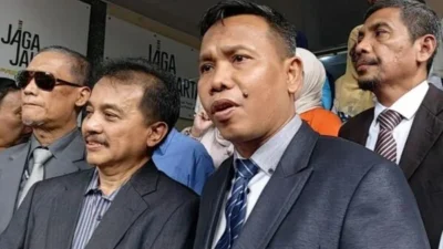 Jokowi Kembali Digugat ke PN Solo, Roy Suryo Cs Mendukung