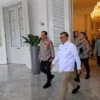 Kapolda Metro dan Gubernur Bertemu, Nasib Persija vs Persib Belum Pasti