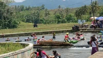 Indahnya Panorama Telaga Biru Sodong, Serpihan Surga di Pemalang