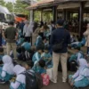 Rombongan Wisata SD Negeri Brebes Terlantar di Kendal, Diduga Kena Tipu Biro Wisata