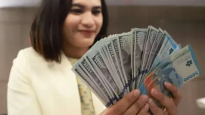 Rupiah Tertekan Menjelang Libur Nasional, BI Lakukan Intervensi