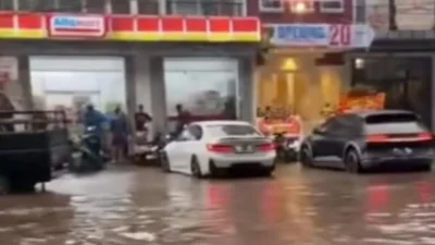 Tol Andara Lumpuh! Banjir Libas Pondok Labu
