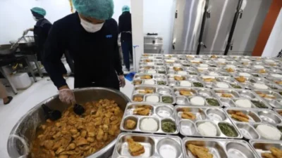 Insentif Dapur MBG Dievaluasi, Tak Lagi Rp6 Juta Flat per Hari