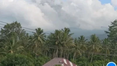 Gunung Dukono Erupsi, Semburkan Abu Vulkanik 1.200 Meter