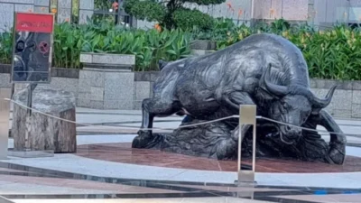 IHSG Sesi I Melonjak 4,82% ke 5.599,741 Berkat Sektor Ini