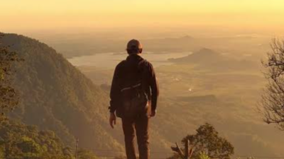 Spot Sunrise Brebes: Siluet Pegunungan Dramatis, Keindahan Pagi Memukau