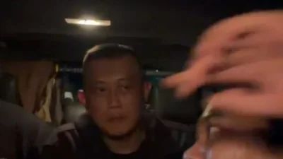 Taufik Hidayat Ubah Warna Helm untuk Kelabui Polisi