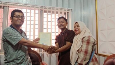 Ijazah yang Tersandera: Ketika Harapan Tertahan di Balik Ratusan Rupiah dan Lembaran Kertas