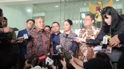 Nadiem Laporkan 4 Hakim Kasus Chromebook ke KY: Dugaan Manipulasi Fakta Sidang