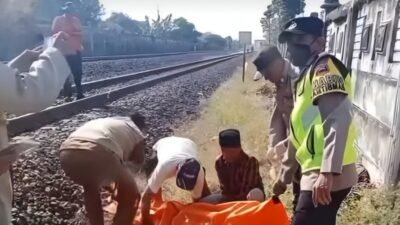 Pejalan Kaki Tewas Tertemper KA Kamandaka di Batang, Diduga Tak Dengar Peringatan