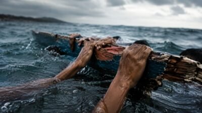 Kapal Nelayan KM Anugerah Laut 3 Terbalik di Perairan Tegal, 13 Selamat, 2 ABK Masih Hilang
