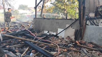 Kebakaran Pelabuhan Kluwut Brebes, Kronologi Terungkap: Diduga Dipicu Bara Api Bakar Ikan, Kerugian Rp500 Juta